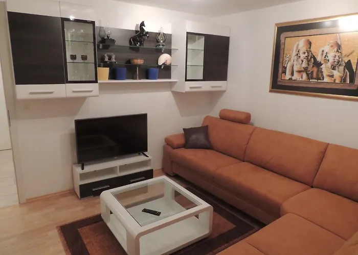 Apartma בובק